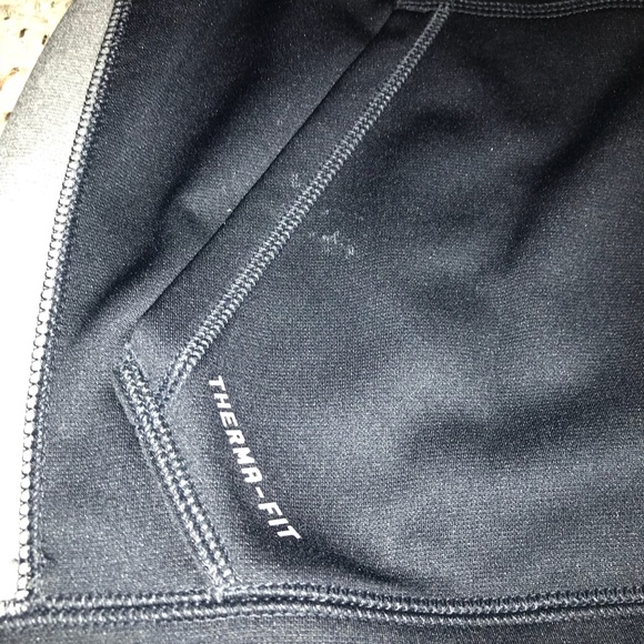 NWT Nike Therma-Fit hoodie (men’s small) - Picture 4 of 6